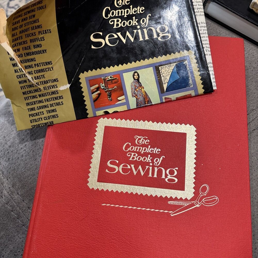 VTG sewing Book "The Complete Book of Sewing" Illustrated 1972 HC History Fabric